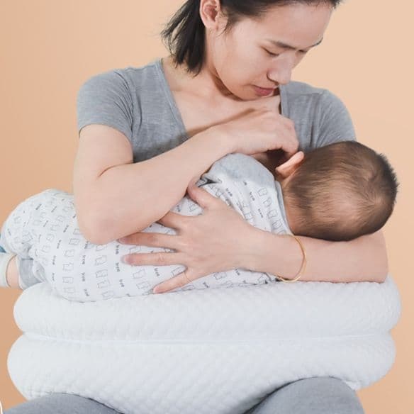 授乳クッション しっかり支える硬めの多機能授乳クッション