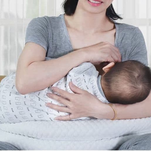 授乳クッション しっかり支える硬めの多機能授乳クッション
