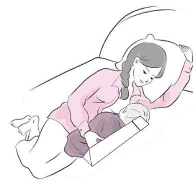 授乳クッション 多機能三角形赤ちゃん寝返り防止支持枕