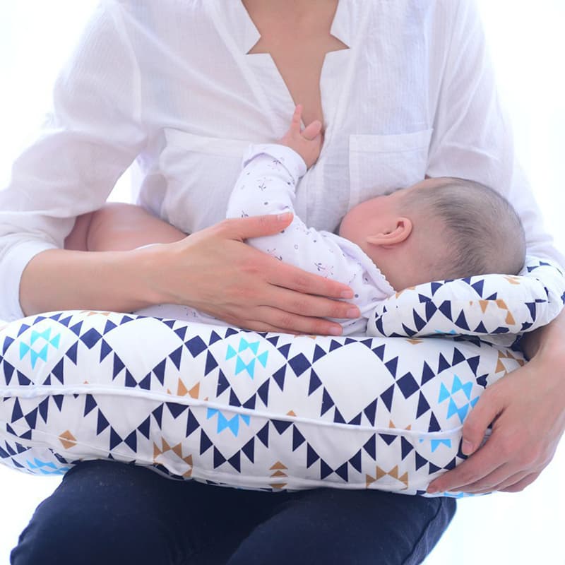 授乳クッション しっかり支える多機能授乳サポートクッション